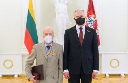 Lietuvos Respublikos Prezidento apdovanojimas prof. habil. dr. Kazimierui Ragulskiui 2022-02-16