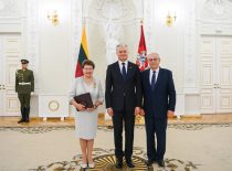Palmira Jucevičienė su Lietuvos respublikos Prezidentu ir vyru