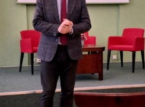 Seinų lietuvių „Žiburio“ mokyklos direktorius Algirdas Vaicekauskas