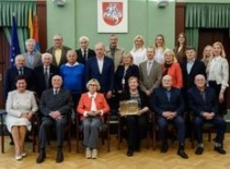 Knygos autoriai ir prisidėję prie jos išleidimo