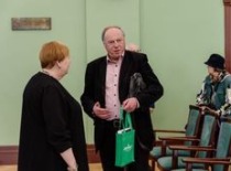 Rektorius sveikina muziejaus vadovę