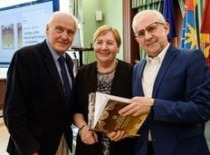 Smagu pavartyti ir pasidžiaugti leidiniu